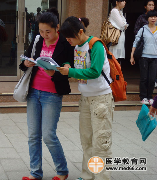 初級護(hù)士/初級護(hù)師/中級主管護(hù)師考試